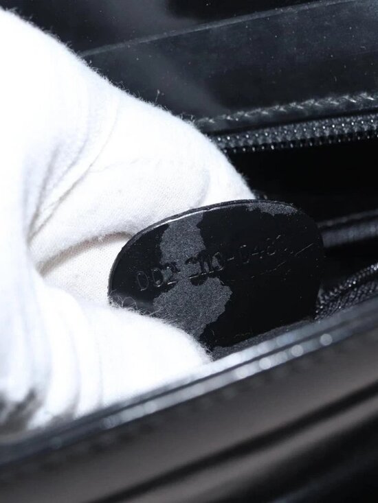 GUCCI Tote Bag Patent leather Black Gold Auth - Picture 15 of 16